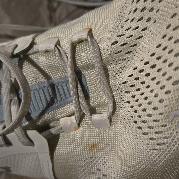 On Cloud X - Picture 3 of 8